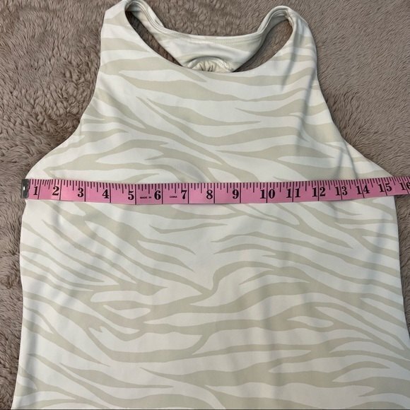 !Firm Price! Old Navy Women's Active Powersoft Sports Bra, Size M, Beige - Picture 6 of 7